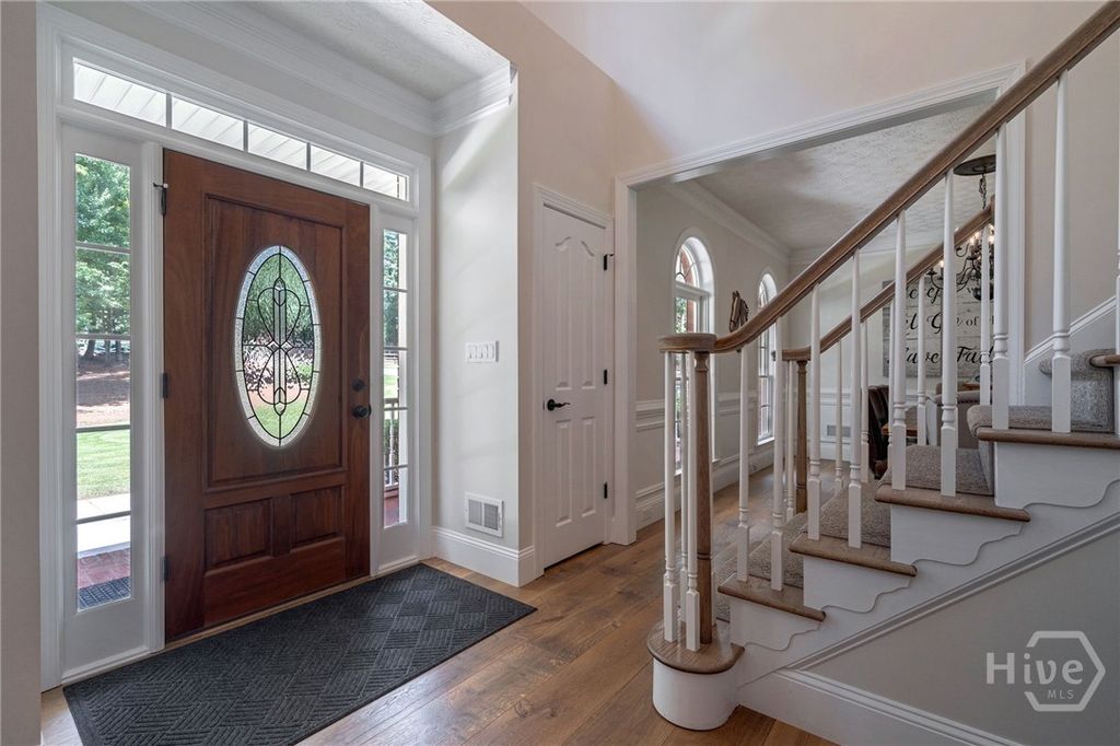 Image 9 of property listing at 2391 Rabbit Farm Circle, Loganville, GA 30052