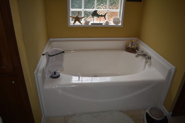 1423 Pack Rd, White Bluff, TN 37187