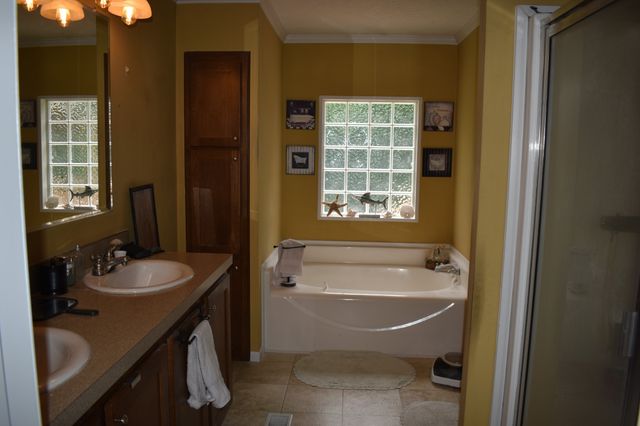 1423 Pack Rd, White Bluff, TN 37187