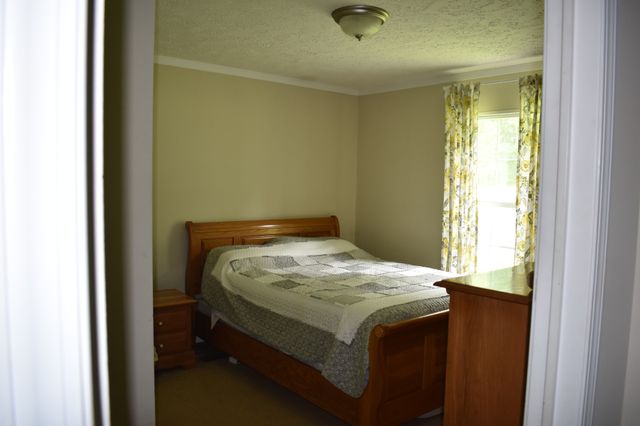 1423 Pack Rd, White Bluff, TN 37187