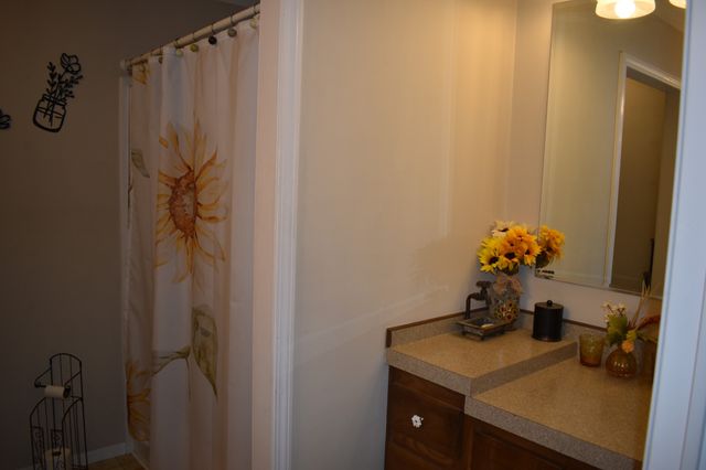 1423 Pack Rd, White Bluff, TN 37187