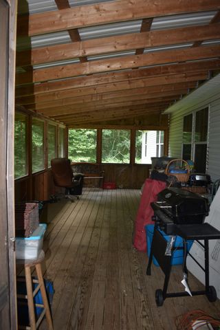 1423 Pack Rd, White Bluff, TN 37187