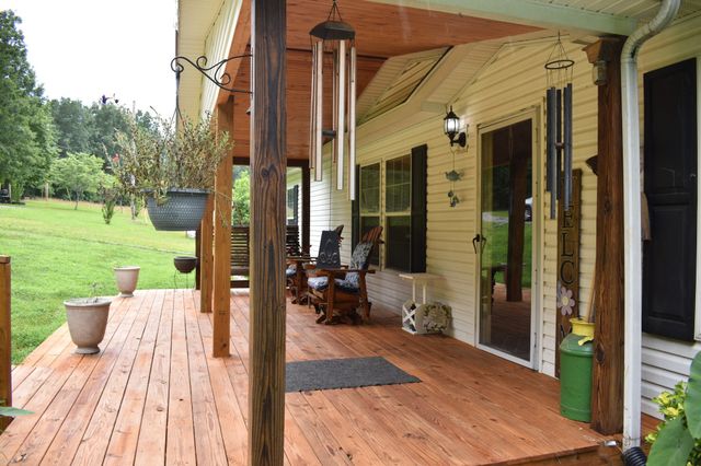 1423 Pack Rd, White Bluff, TN 37187