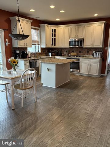 3001 S HILLTOP CT, Collegeville, PA 19426