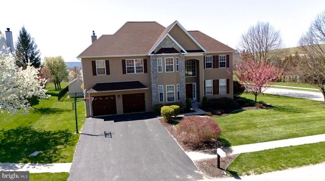 3001 S HILLTOP CT, Collegeville, PA 19426