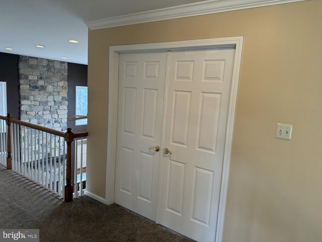 3001 S HILLTOP CT, Collegeville, PA 19426