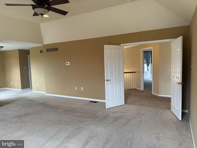 3001 S HILLTOP CT, Collegeville, PA 19426