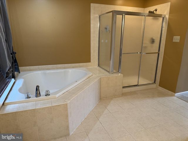 3001 S HILLTOP CT, Collegeville, PA 19426
