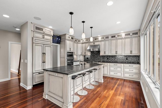 4251 Manor Court Road, Minnetonka, MN 55345