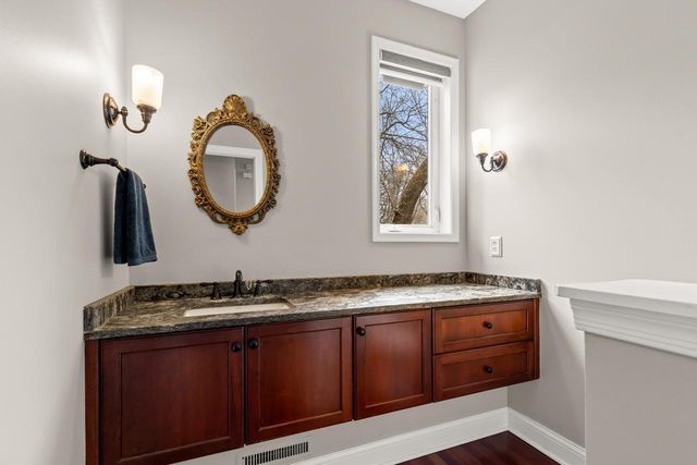 4251 Manor Court Road, Minnetonka, MN 55345