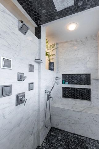 4251 Manor Court Road, Minnetonka, MN 55345