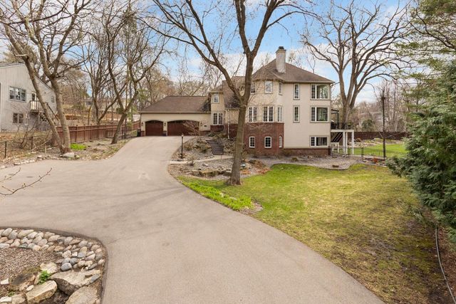 4251 Manor Court Road, Minnetonka, MN 55345