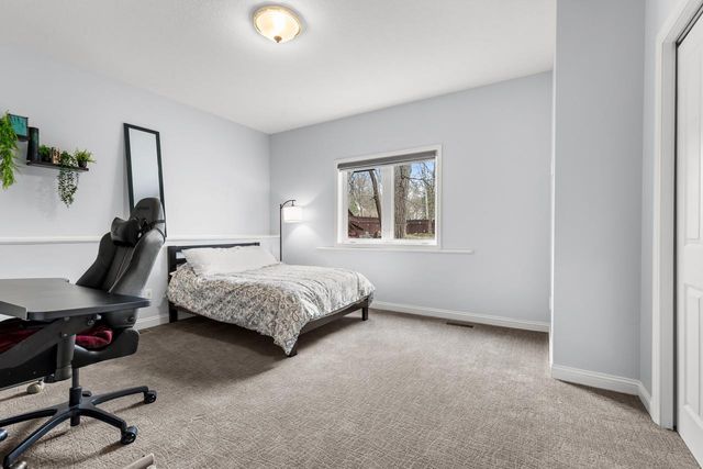 4251 Manor Court Road, Minnetonka, MN 55345