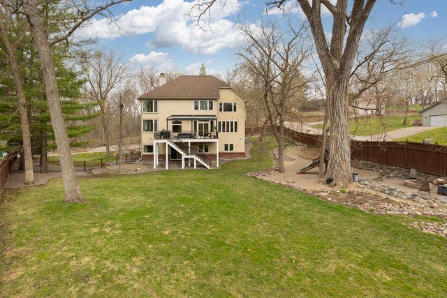 4251 Manor Court Road, Minnetonka, MN 55345