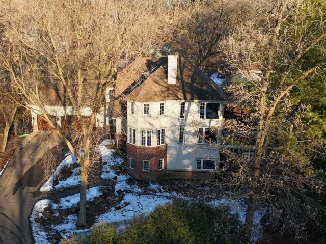 4251 Manor Court Road, Minnetonka, MN 55345