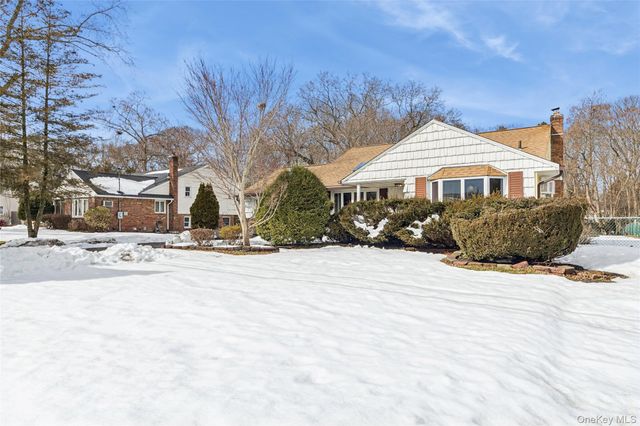 15 Walnut Street, Centereach, NY 11720