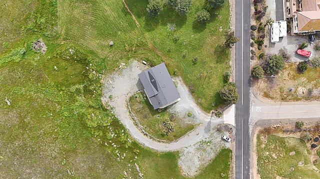 9570 Banderilla Dr, La Grange, CA 95329