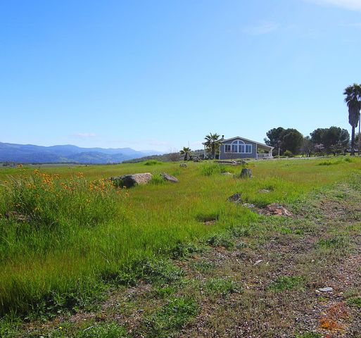 9570 Banderilla Dr, La Grange, CA 95329