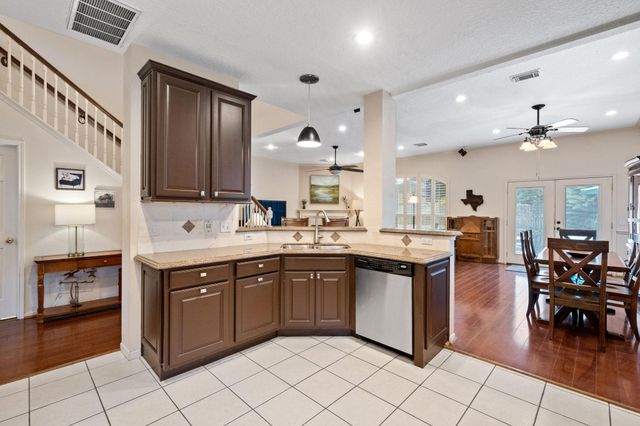 6020 Timber Oaks Ridge, Humble, TX 77346