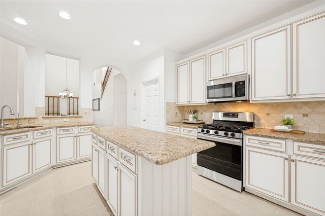 9745 Water Tree Drive, Mckinney, TX 75072