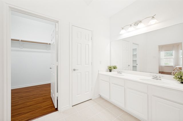 9745 Water Tree Drive, Mckinney, TX 75072