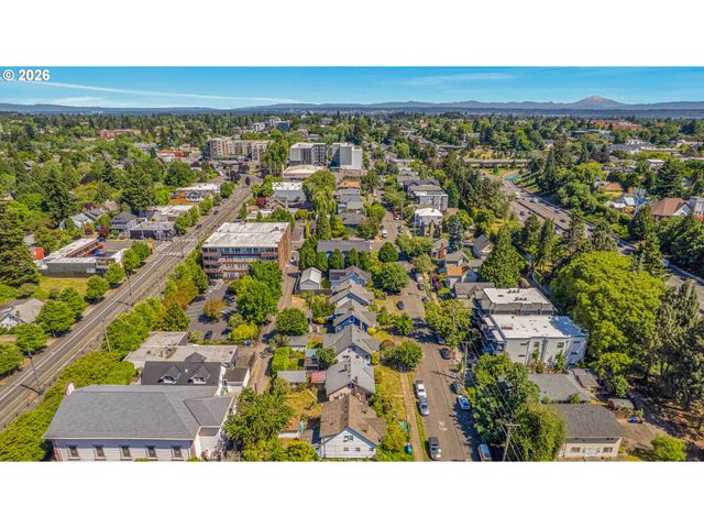 3915 N Montana Ave, Portland, OR 97227