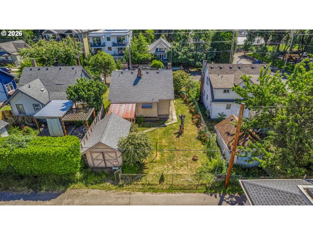 3915 N Montana Ave, Portland, OR 97227