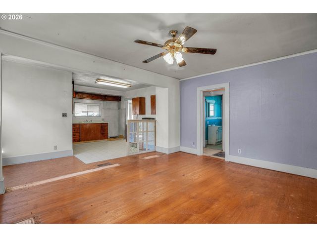 3915 N Montana Ave, Portland, OR 97227