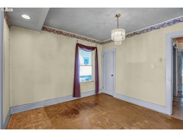 3915 N Montana Ave, Portland, OR 97227