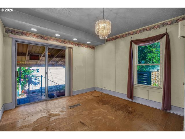 3915 N Montana Ave, Portland, OR 97227