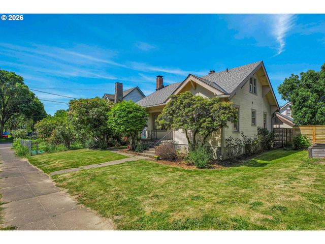 3915 N Montana Ave, Portland, OR 97227