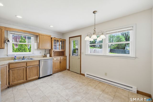 17 Pleasant Street, New Milford, CT 06776