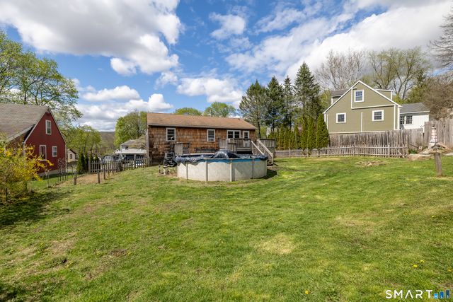 17 Pleasant Street, New Milford, CT 06776