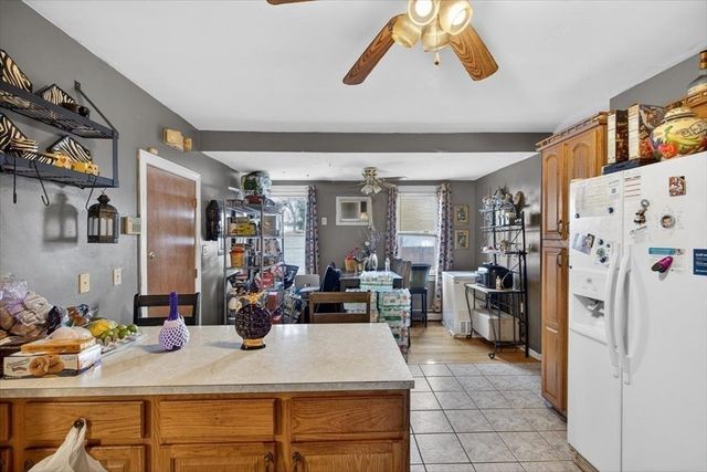 12 Reynolds St, New Bedford, MA 02740