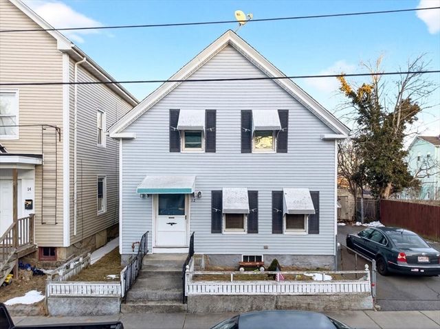 12 Reynolds St, New Bedford, MA 02740