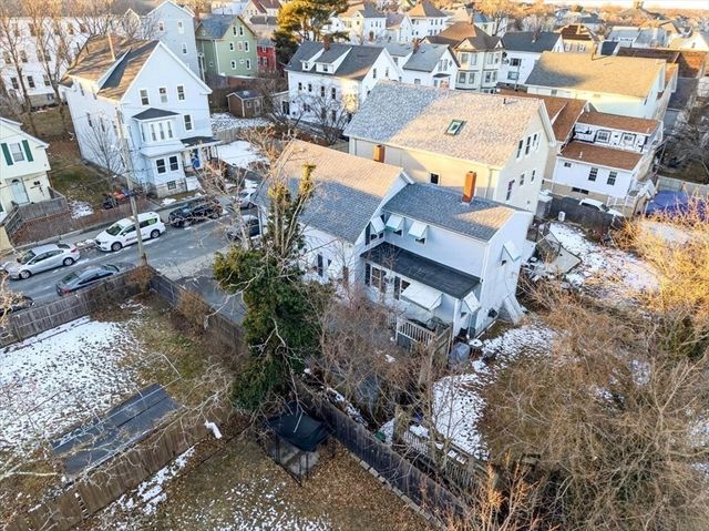 12 Reynolds St, New Bedford, MA 02740