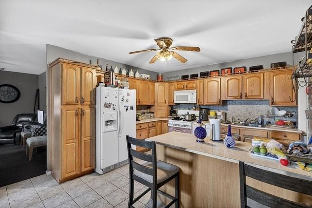 12 Reynolds St, New Bedford, MA 02740