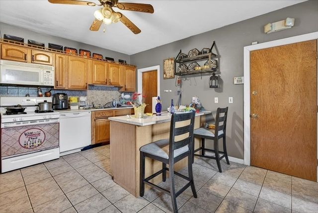 12 Reynolds St, New Bedford, MA 02740