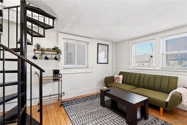 440 West Utica Street S, Buffalo, NY 14213