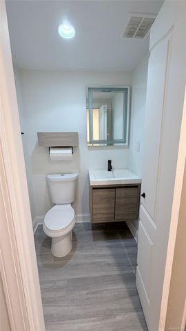 8371 116th Street 5A, Kew Gardens, NY 11418