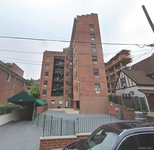8371 116th Street 5A, Kew Gardens, NY 11418