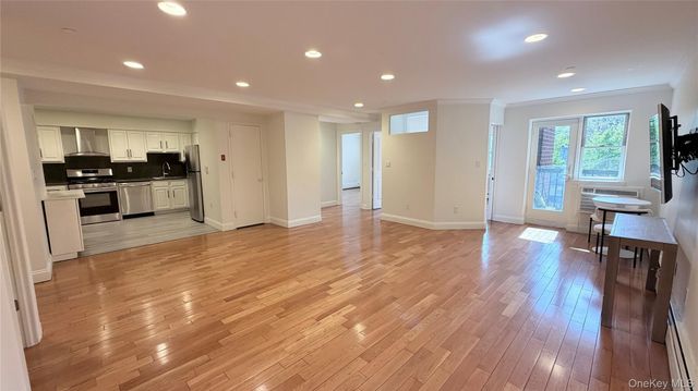 8371 116th Street 5A, Kew Gardens, NY 11418