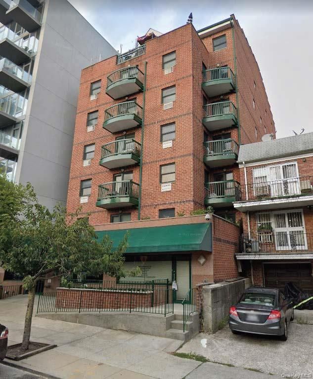 8371 116th Street 5A, Kew Gardens, NY 11418