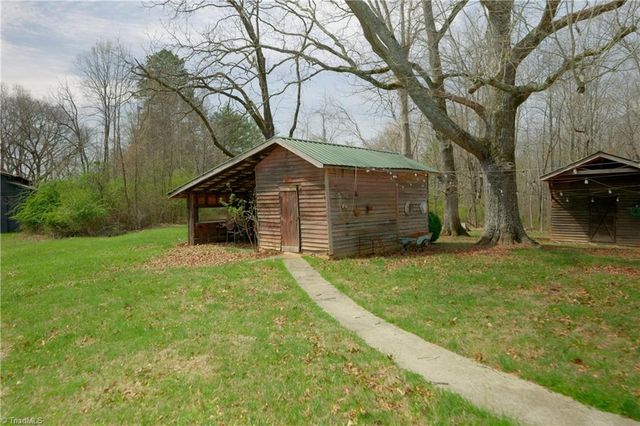 6071 NC Highway 89 W, Westfield, NC 27053