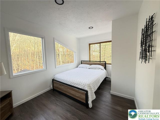 235 Stafford Drive, Lehman Twp, PA 18324