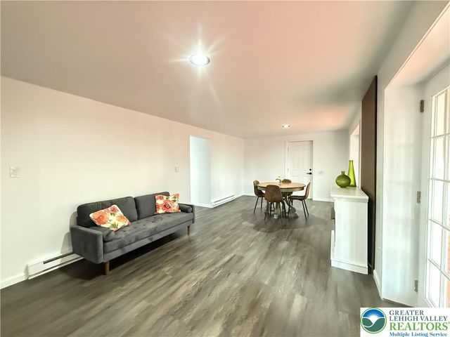 235 Stafford Drive, Lehman Twp, PA 18324