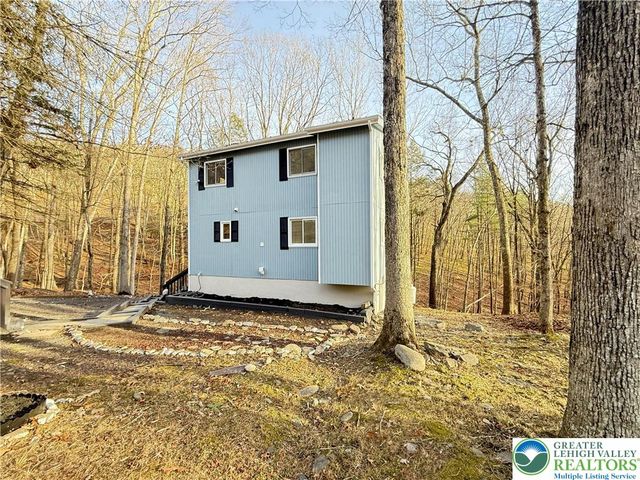 235 Stafford Drive, Lehman Twp, PA 18324