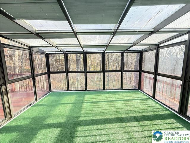 235 Stafford Drive, Lehman Twp, PA 18324