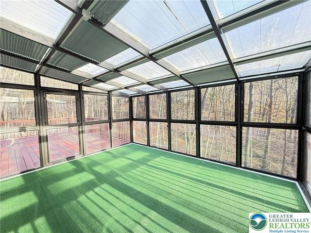 235 Stafford Drive, Lehman Twp, PA 18324