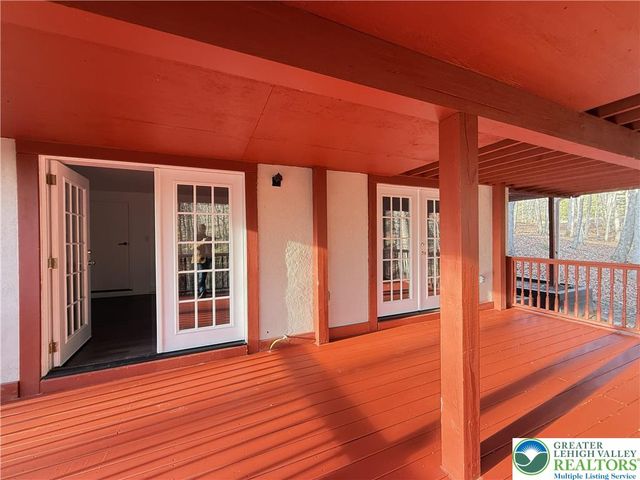 235 Stafford Drive, Lehman Twp, PA 18324